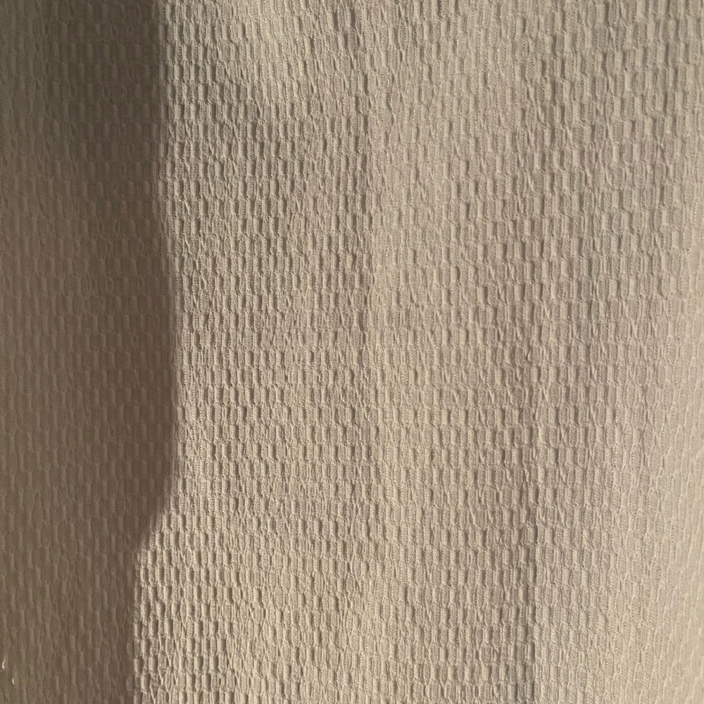 White textured square neck - Picture 2 of 5
